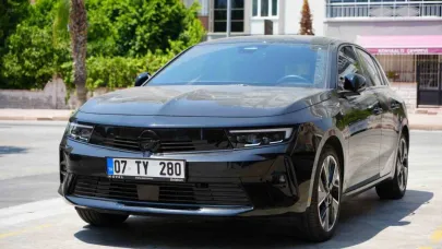 Aldıkları sıfır otomobile binmeye korktular yapay zekayla seslerini duyurmaya çalıştılar
