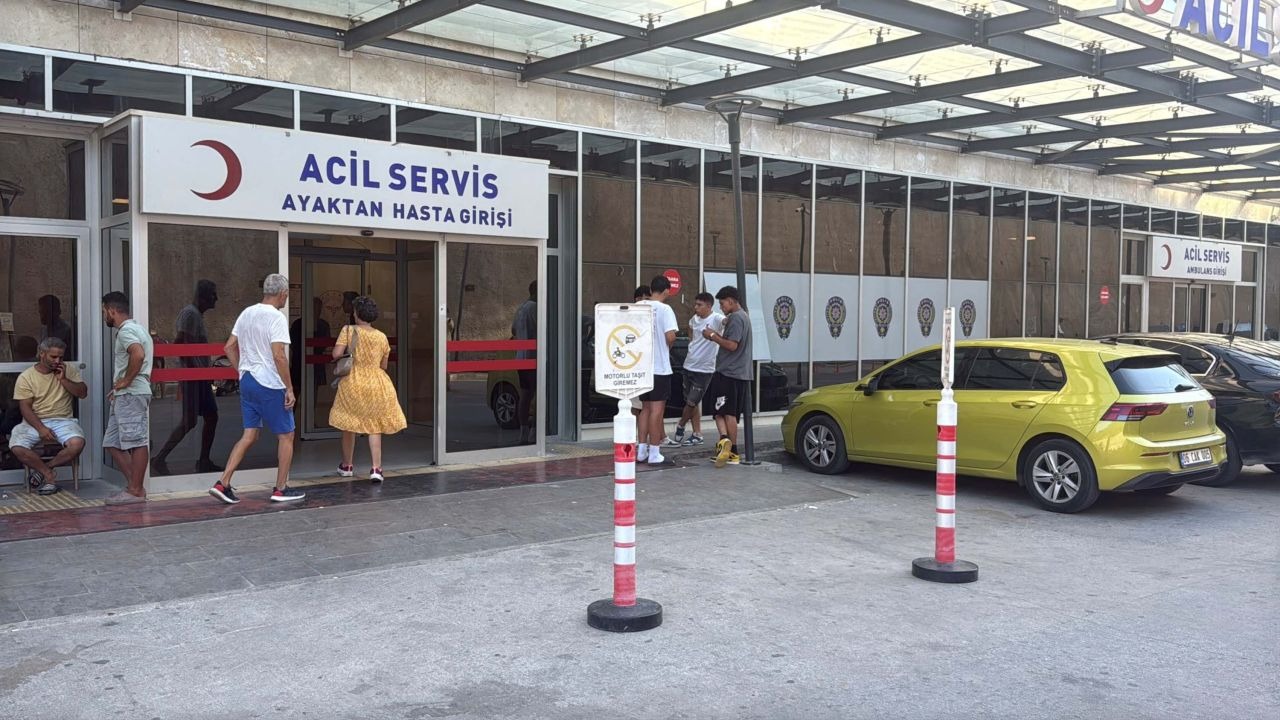 Bodrum'da akrabalar arasında bıçaklı borç- alacak kavgası; 1 ölü, 2 yaralı