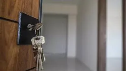 VAKIFLAR BÖLGE MÜDÜRLÜĞÜNDEN KİRALIK TAŞINMAZ İLANI