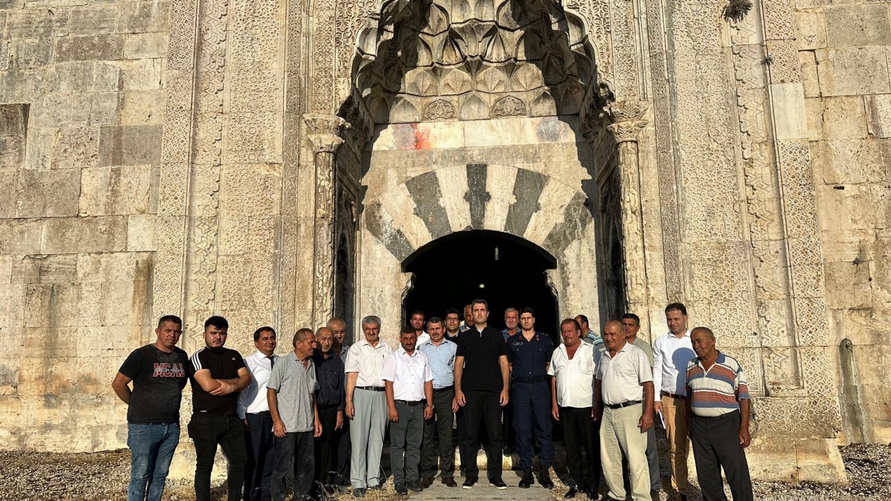 Kaymakam Kuruca'dan tarihi yerlere ziyaret