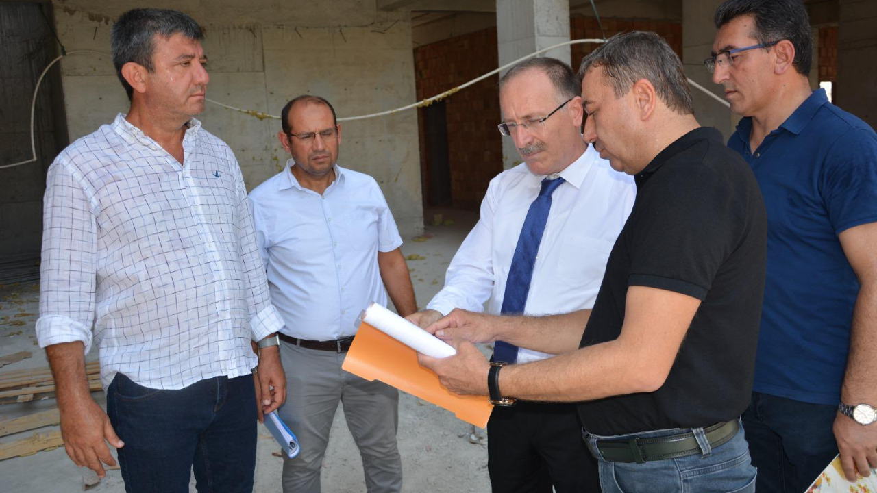 İl Milli Eğitim Müdürü Eriş'ten yapımı süren Halk Eğitimi Merkezi'ne ziyaret