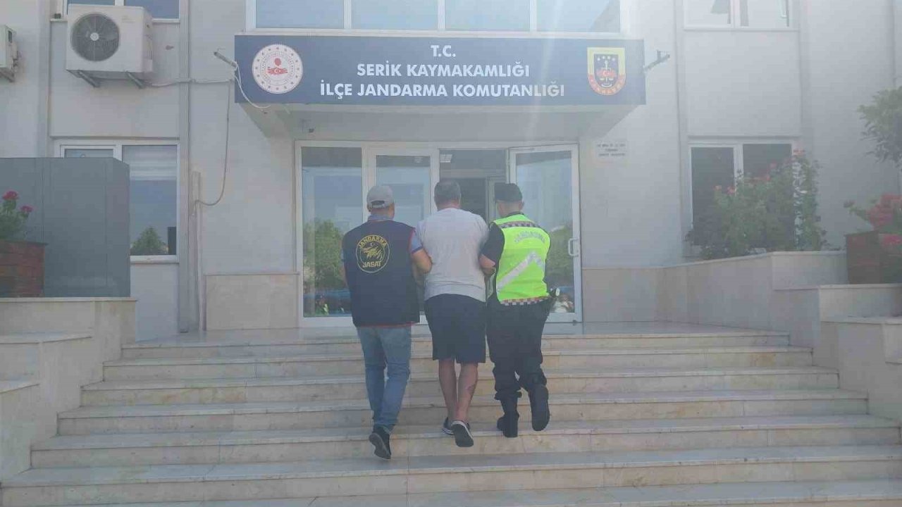 Serik’te 29 yıl 5 ay kesinleşmiş hapis cezası bulunan hükümlü yakalandı