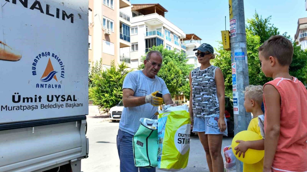 Muratpaşa’nın geri dönüşüm şampiyonu yine Konuksever