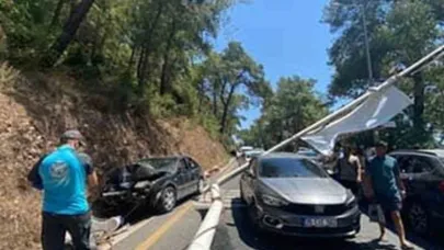 Akyaka’da freni patlayan araç aydınlatma direğine çarptı