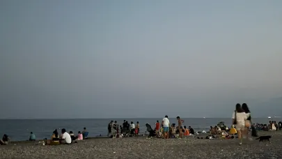 Konyaaltı Beach Park’ta akşam yoğunluğu!