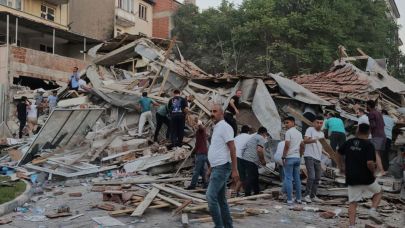 Yerlikaya: "Depremden etkilenen vatandaşlar için konteyner kurulumu devam ediyor"