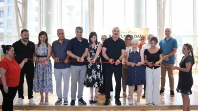 Anlamlı serginin açılışını başkan Kotan yaptı