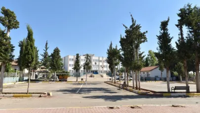 Okul bahçeleri Kepez’le güzelleşiyor