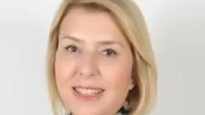 Manavgat Belediye Başkan Yardımcısı Gülsüm Özer parti üyeliği ve tüm görevlerinden istifa etti
