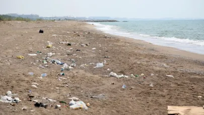 Kumköy Sahili'nde barakalar gitti, çöplük kaldı