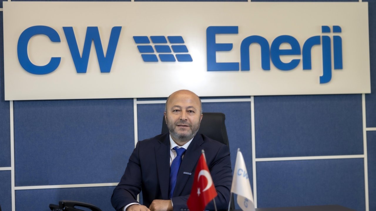 Avrupa'nın en büyük güneş hücresi üretim tesisi üretime geçti