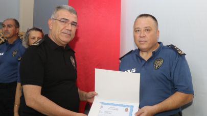 Emniyet personline başarı belgesi