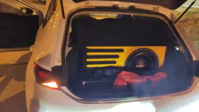 Uygunsuz araç trafikten men edildi