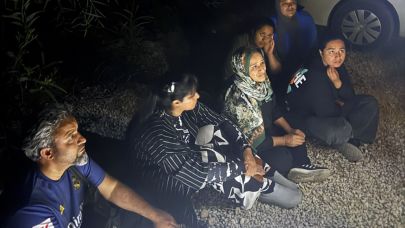 6 düzensiz göçmen ve 2 göçmen kaçakçısı yakalandı