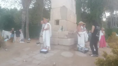 Müze Çalışma Grubu’ndan renkli protesto