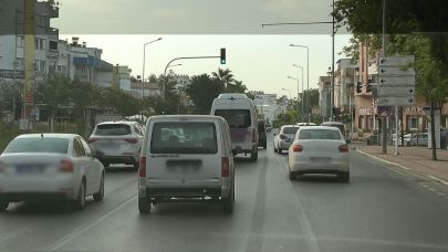 Antalya'da haftanın ilk günü trafik yoğunluğu!