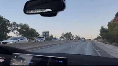 Kemer-Antalya yolunda trafik durma noktasına geldi!