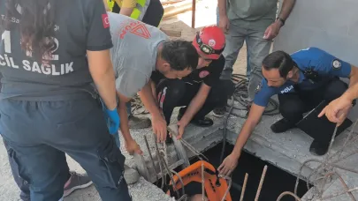 Kuyuda mahsur kalan yaralı çalışanı itfaiye ekipleri kurtardı
