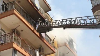 Antalya'da dairede çıkan yangını itfaiye söndürdü