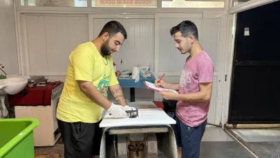 Stajyerler caretta carettaların geleceği için çalışıyor