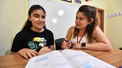 İlk 10 bine giren görme engelli Nazalin, Ankara Üniversitesine yerleşti
