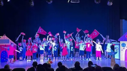 Çocuklardan muhteşem gösteri! “Cüceler Ülkesi” ASSİM sahnesinde