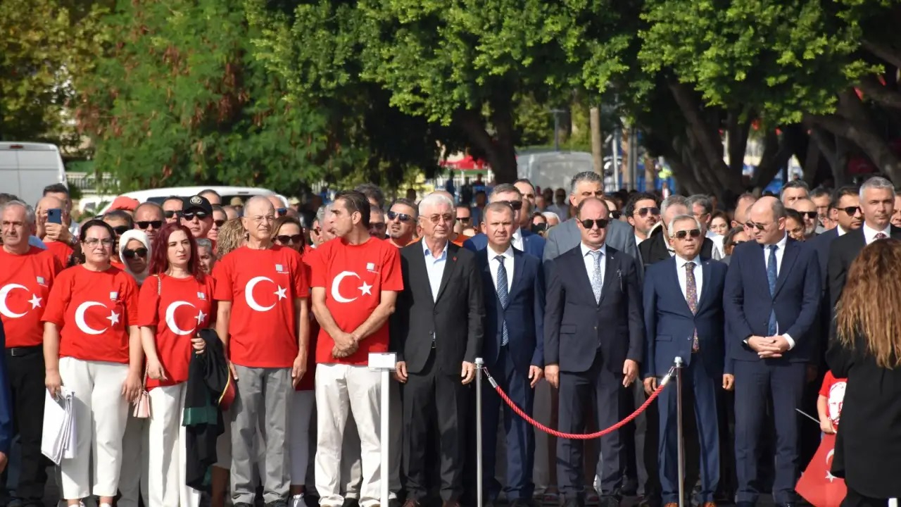 Antalya’da 30 Ağustos coşkusu: “Cumhuriyet bizim en büyük emanetimiz”
