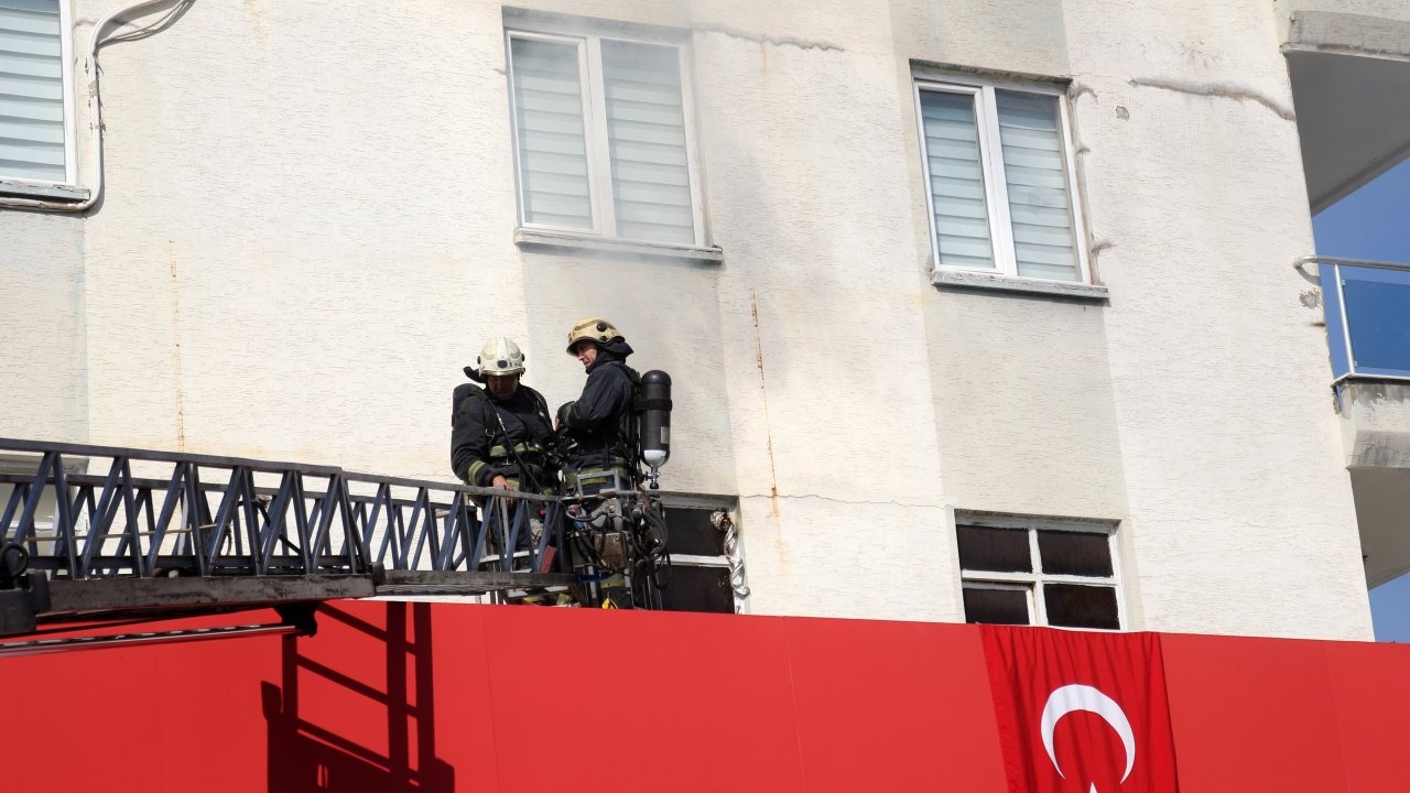 Kepez tekstil atölyesinde korkutan yangın