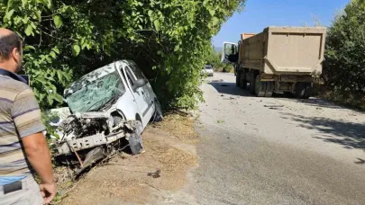 Burdur’da otomobil ile kamyon çarpıştı: 1 ölü