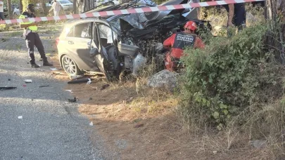 Muğla'da otomobil, ağaca çaptı: 1 ölü, 1 yaralı