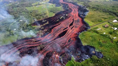 Kilauea Yanardağı 32. kez patladı!