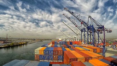 Batı Akdeniz rekor kırmaya hazırlanıyor! Hedef 2 milyar dolar