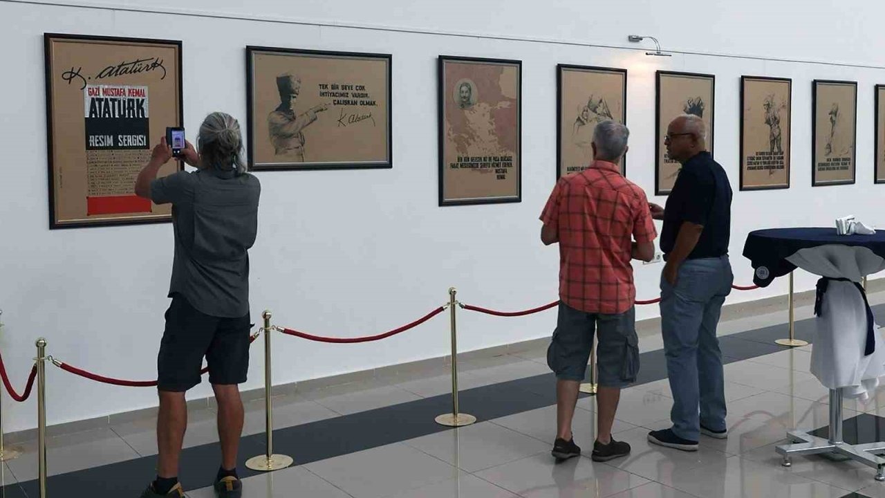 Gazi Mustafa Kemal Atatürk Sergisi sanatseverlerle buluştu