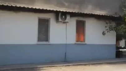 Kumluca’da yaşlı kadının yalnız yaşadığı ev yandı