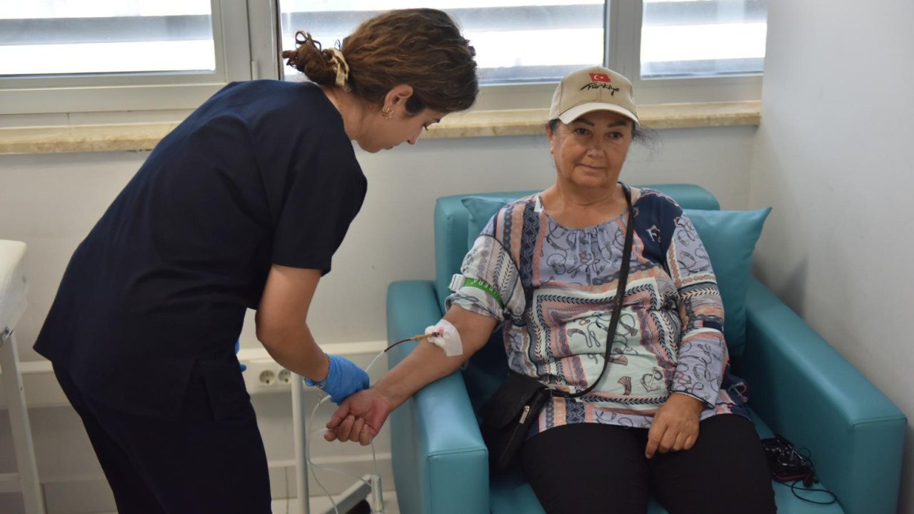 Kepez Belediyesi Sağlık Merkezi’nde ozon tedavisine yoğun ilgi