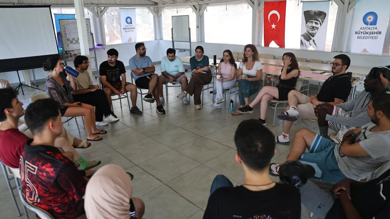 Büyükşehir Belediyesi, Doğu-Batı Kampı ile gençleri buluşturdu
