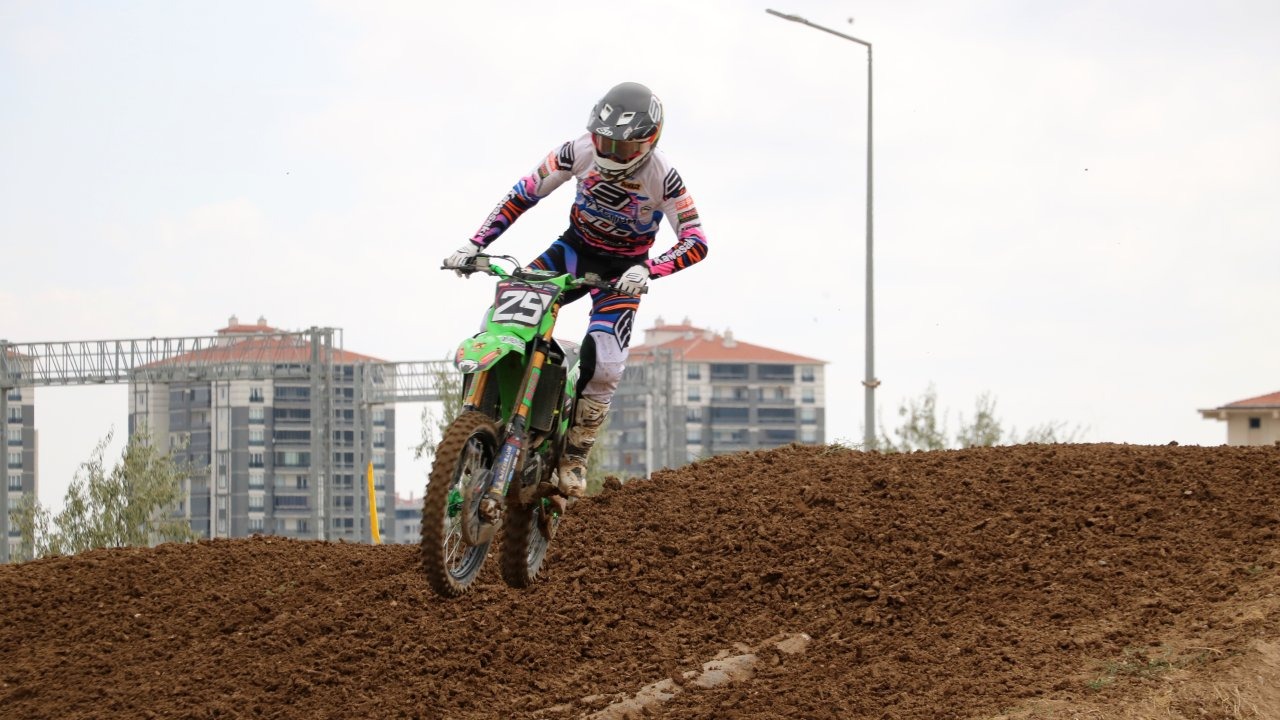 MXGP Türkiye’de ikinci gün heyecanı