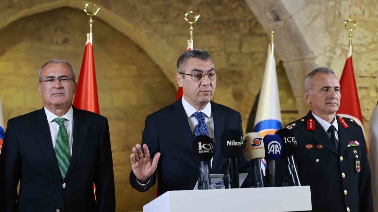 Vali Toros: "Suç ve suçluyla mücadelemiz kararlılıkla sürüyor"