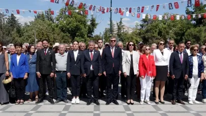 Burdur'da CHP'nin kuruluş yıl dönümü kutlandı