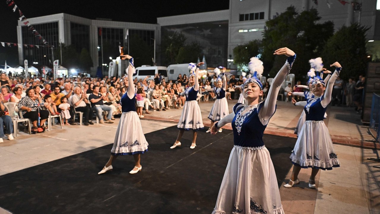 Muratpaşa'da renkli buluşma