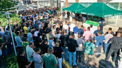 Erdemli Belediyesi’nin acı günü: Vefat eden personel için tören düzenlendi
