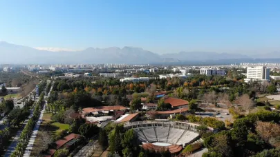 Öğrencilere kampüste AntalyaKart kolaylığı