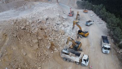 Antalya-Konya kara yolu çalışma nedeniyle ulaşıma kapatıldı