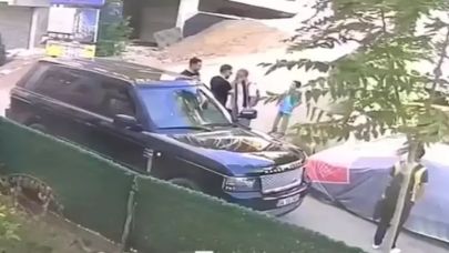 Çocuklarının gözü önünde babaya tokat atan şüpheli yakalandı!