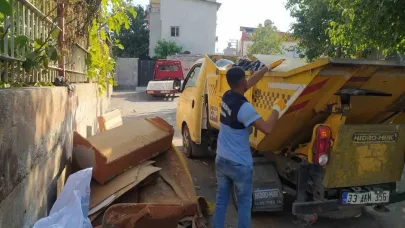 Akdeniz Belediyesinin mobilya, tekstil ve moloz atıklarıyla mücadelesi sürüyor