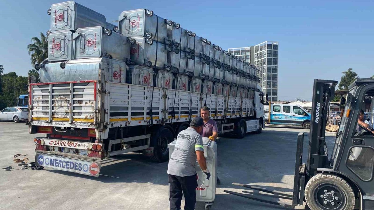 Akdeniz Belediyesinden daha temiz bir kent için 250 yeni çöp konteyneri