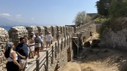 Alanya'nın simgelerine 44 bin ziyaretçi
