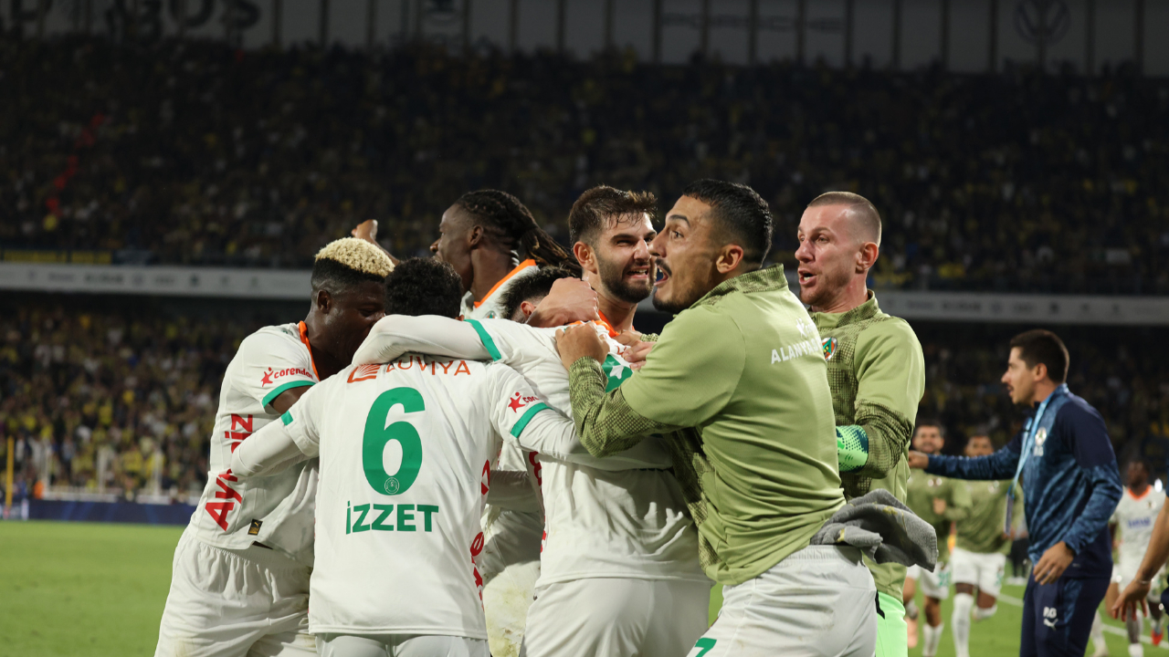 Alanya 3 puana izin vermedi! Fenerbahçe – Corendon Alanyaspor: 2-2