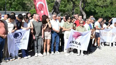 Kemer’de sahil temizliği yapıldı