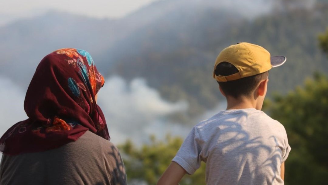 Alanya Kaymakamı Öztürk: "Yaylakonak ve Şıhlar mahallemizdeki yangında söndürme çalışmalarımız devam ediyor"